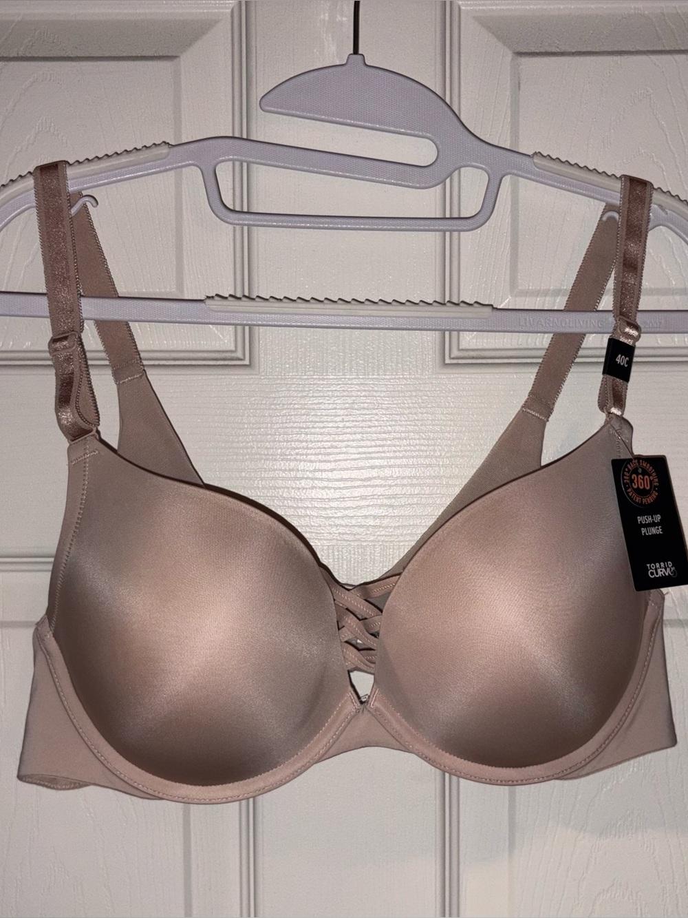 Torrid Push-up Plunge T-Shirt Bra Size 40C